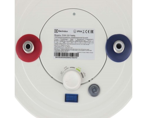 Водонагреватель накопительный Electrolux EWH 30 Featly