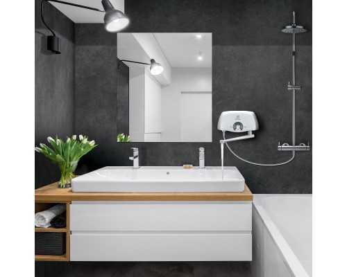 Водонагреватель проточный Electrolux Smartfix 2.0 5,5 T White